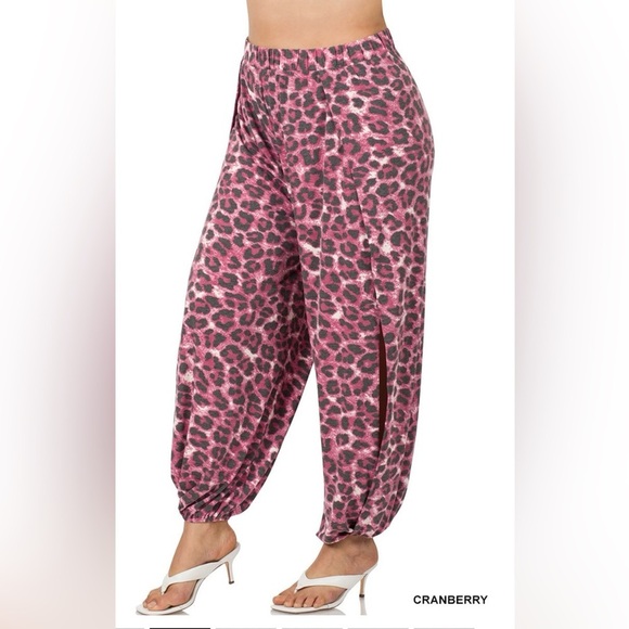 New!🎉2for$20Plus Size Pink Leopard Print Split Sides Pants Size 1X 2X 3X - Picture 2 of 5